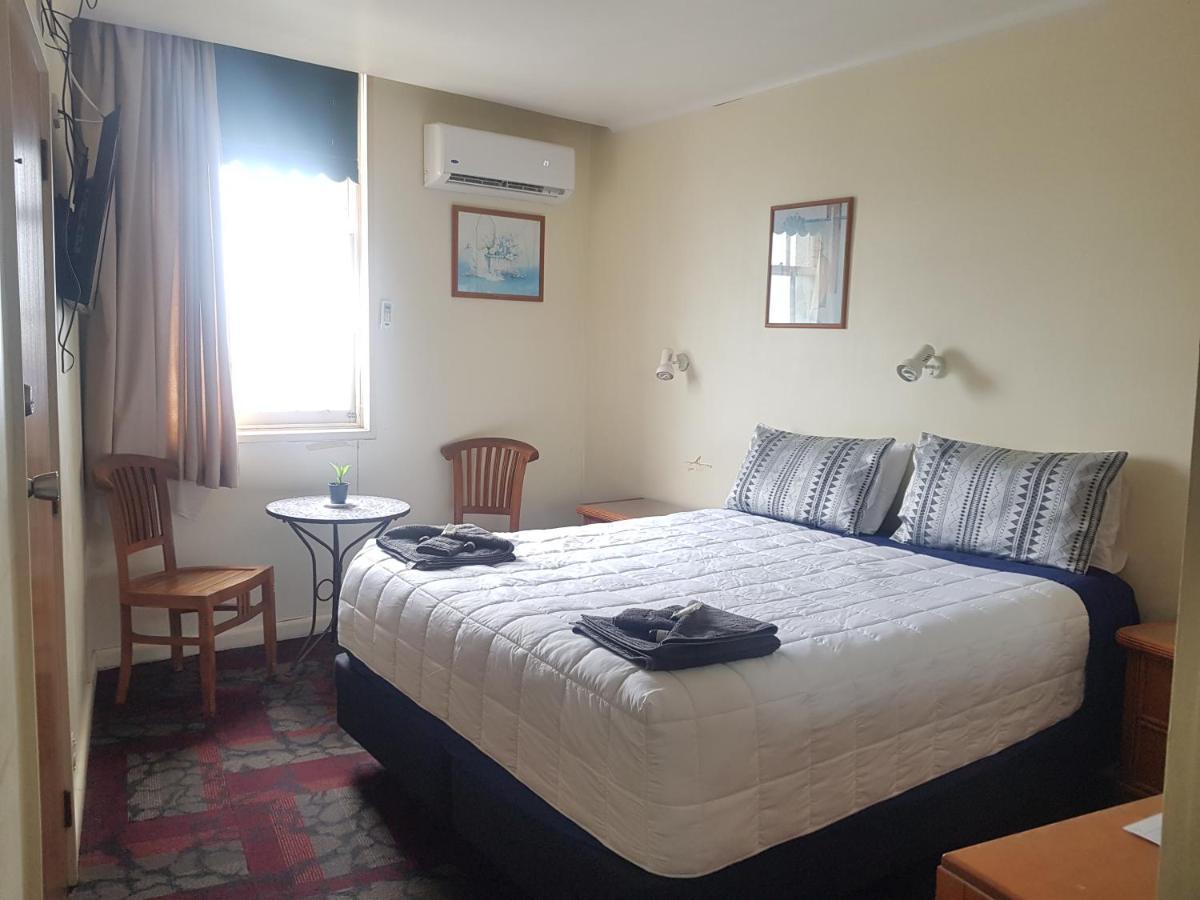Northern Wairoa Hotel Dargaville Extérieur photo